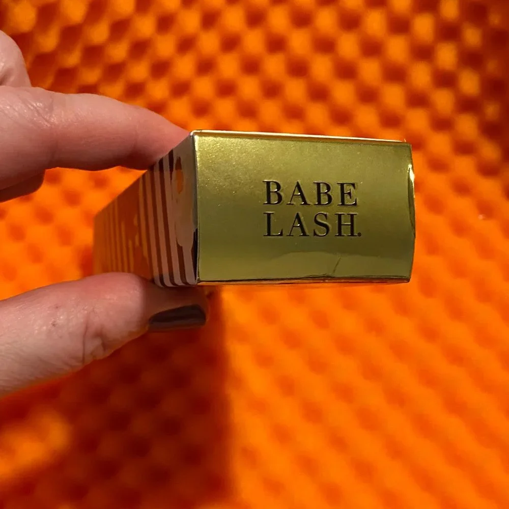 Babe Lash Enriching Liquid Eyeliner in Jet Black